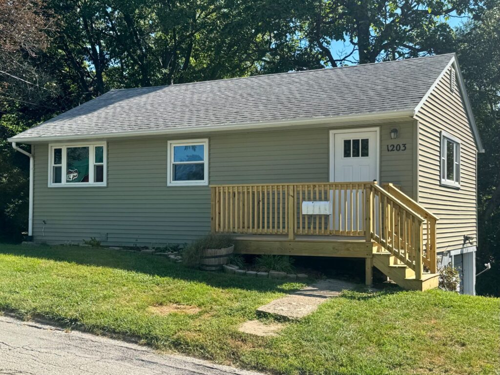 1203 S MAIN ST, Leon